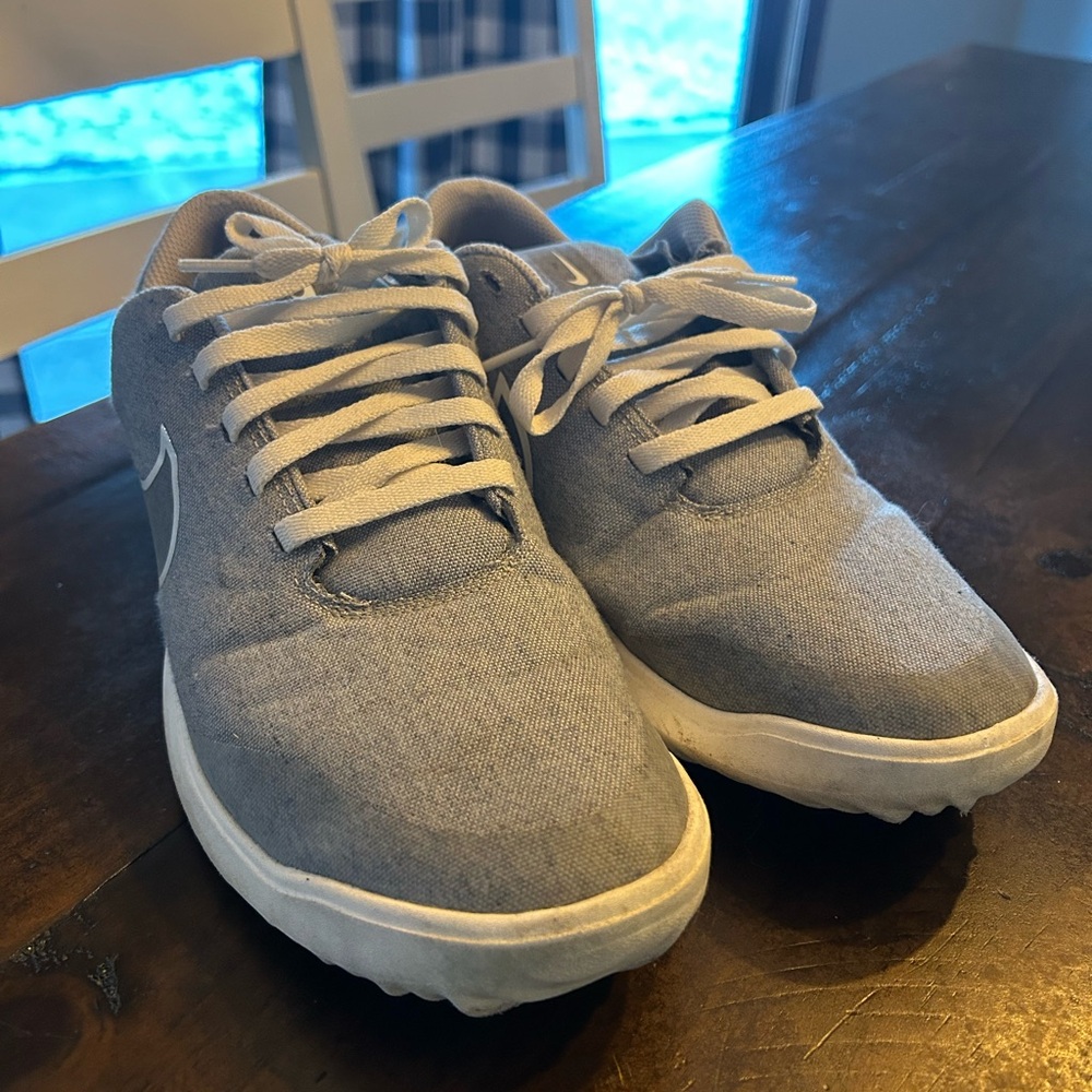 Nike Gray Casual Golf Shoes Size 10.5 Men’s